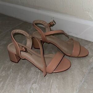 viamarte heels, made in Brazil. size 6